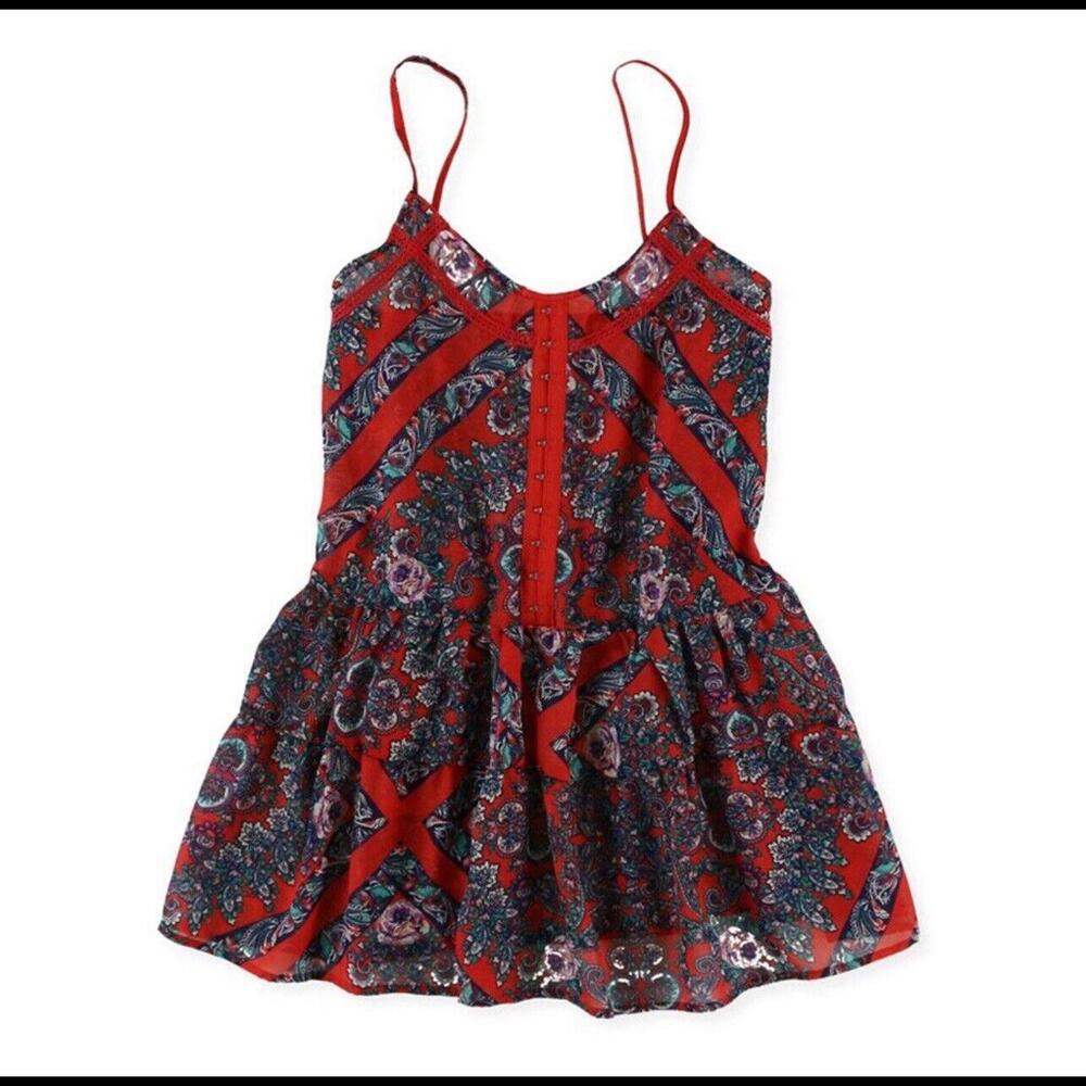 Aeropostale Womens Sz M Red Floral Lace Tunic Blouse Tank Top Metal Button Hooks